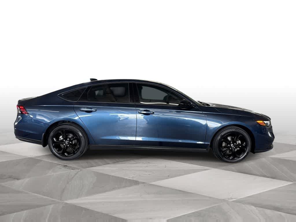 Used 2025 Honda Accord SE image 9