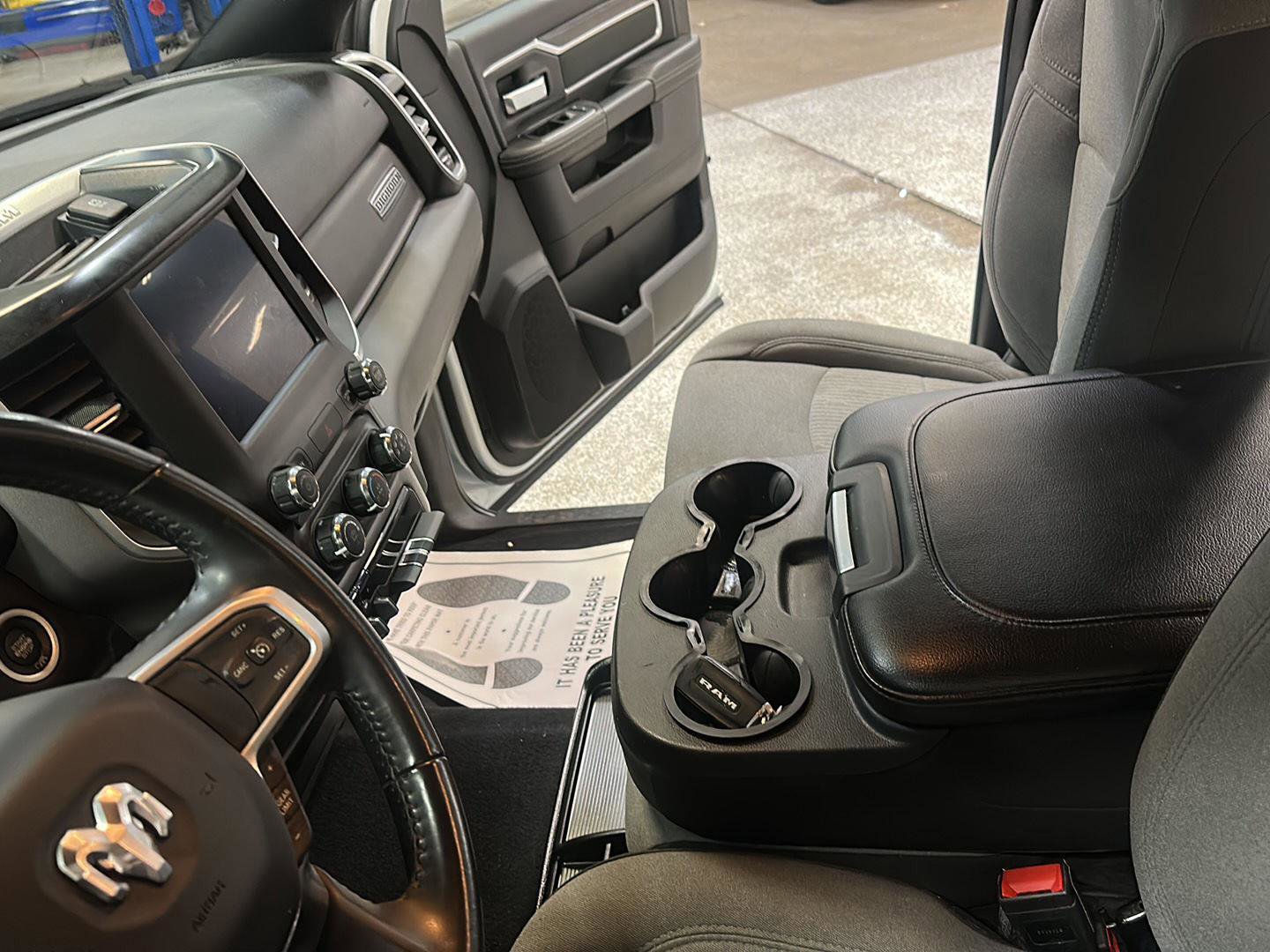 Certified 2024 RAM 2500 Big Horn AWD/4WD image 27