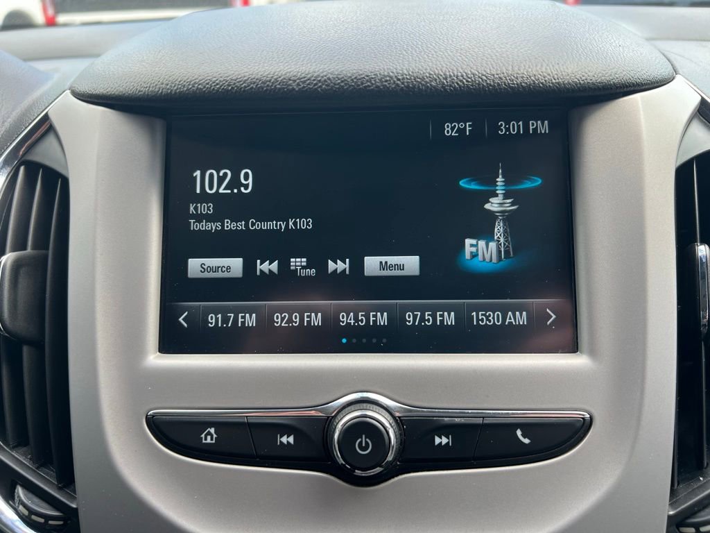 Used 2017 Chevrolet Cruze LS FWD image 27