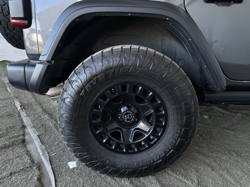 Used 2022 Jeep Wrangler Unlimited Rubicon 4xe w/ Safety Group image 12