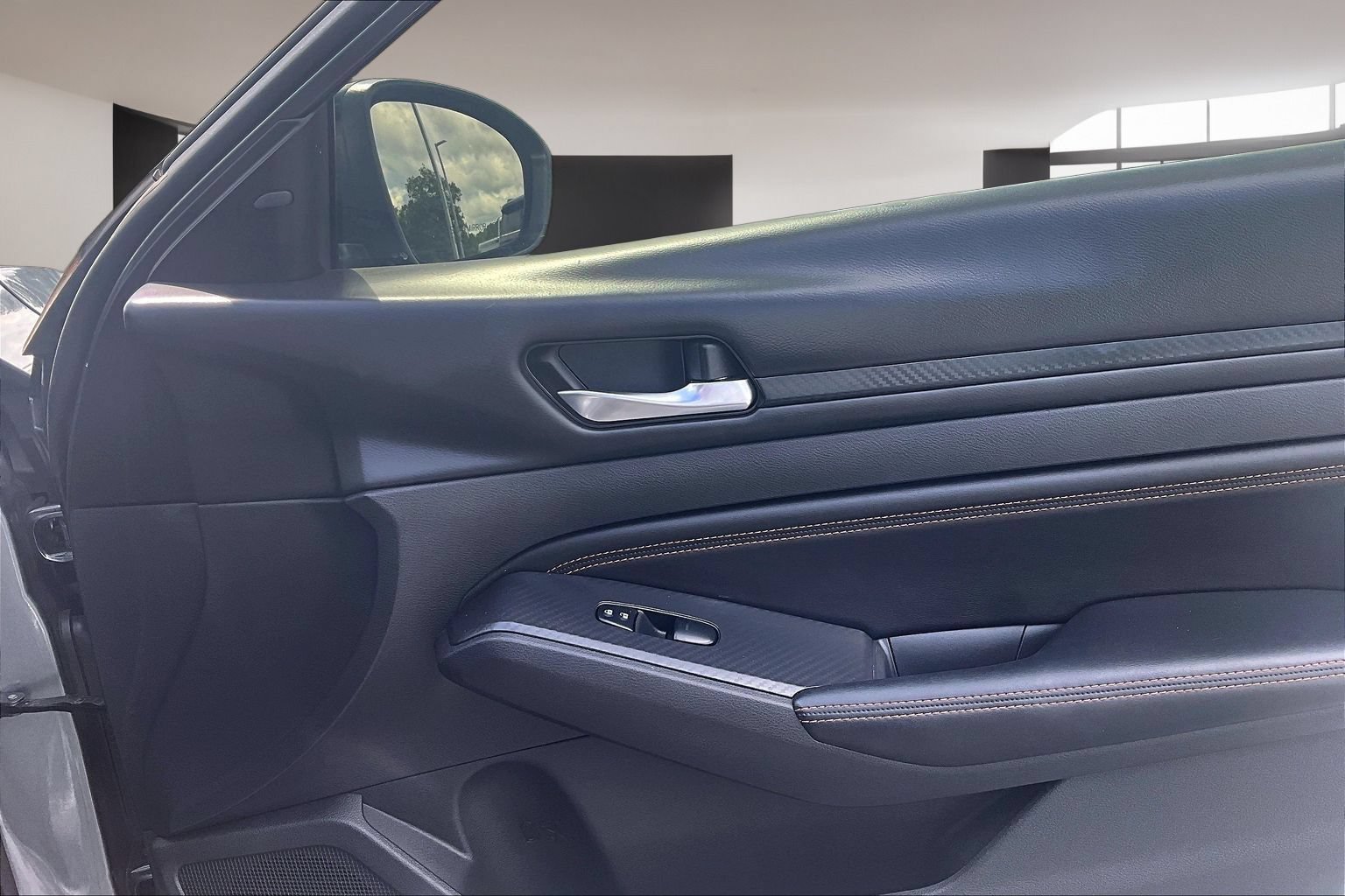 Used 2019 Nissan Altima 2.5 SR FWD image 27