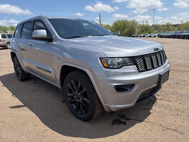 Used 2021 Jeep Grand Cherokee Laredo X AWD/4WD image 7