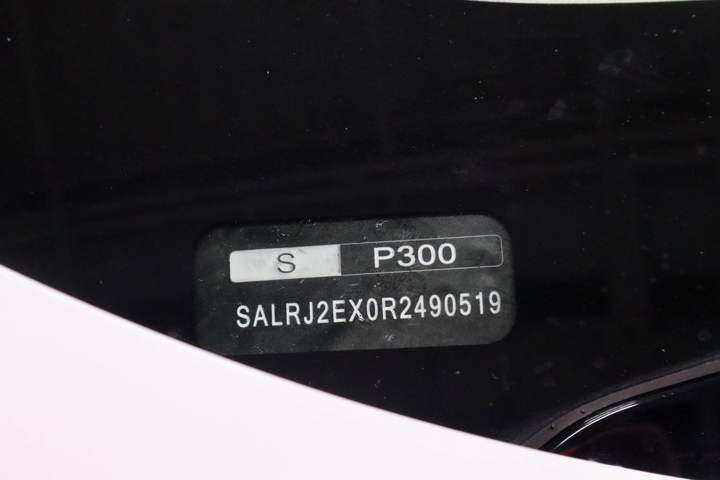 Used 2024 Land Rover Discovery S image 36