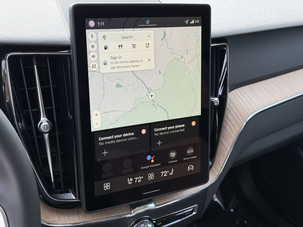 New 2026 Volvo XC60 B5 Plus w/ Protection Package Premier image 18