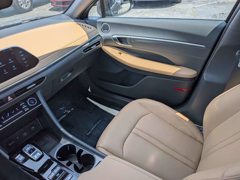 Used 2023 Hyundai Sonata Limited FWD image 16