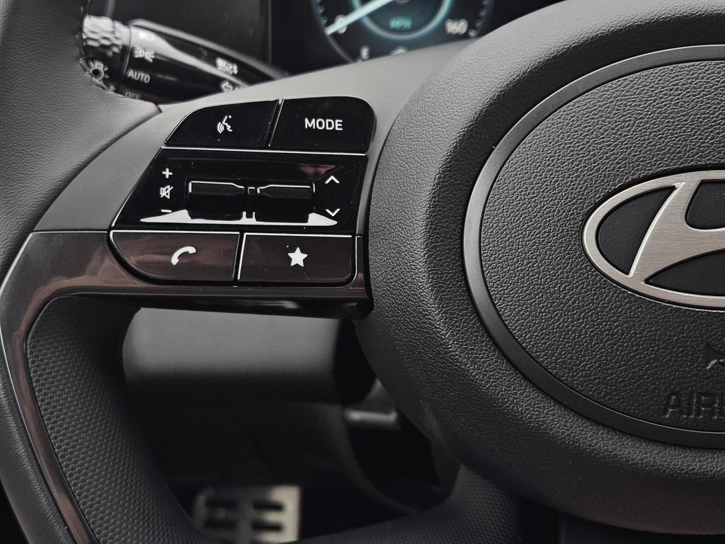 New 2026 Hyundai Elantra SEL FWD image 28