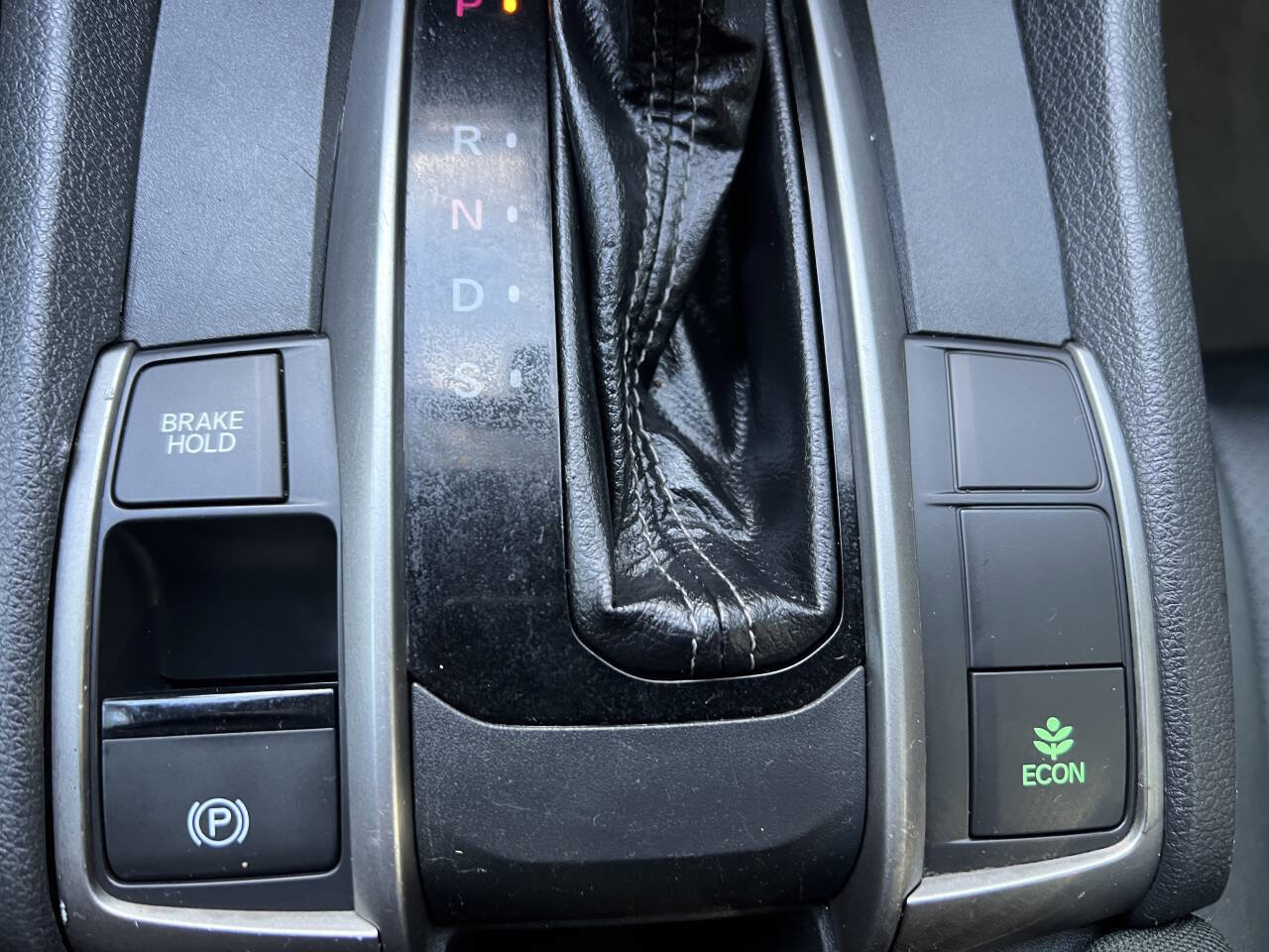 Used 2017 Honda Civic Sport image 12