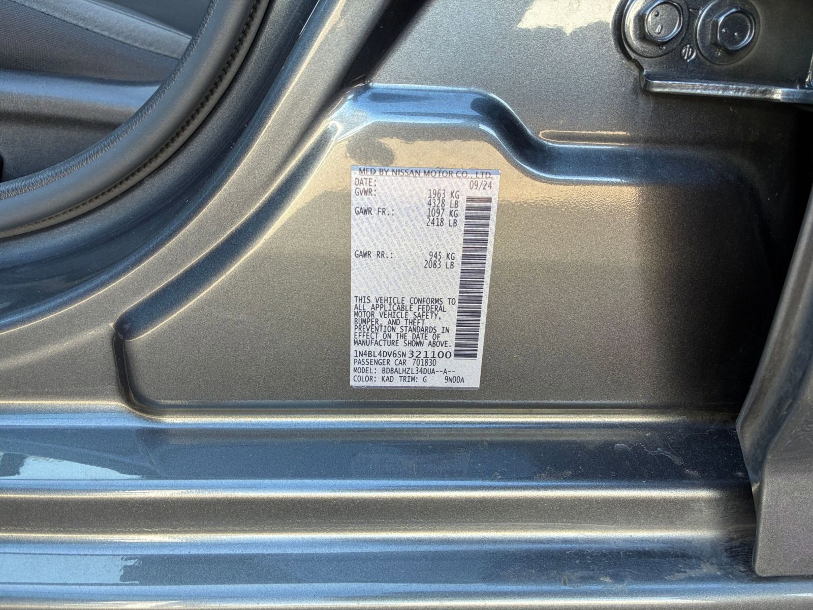 Used 2025 Nissan Altima 2.5 SV FWD image 29