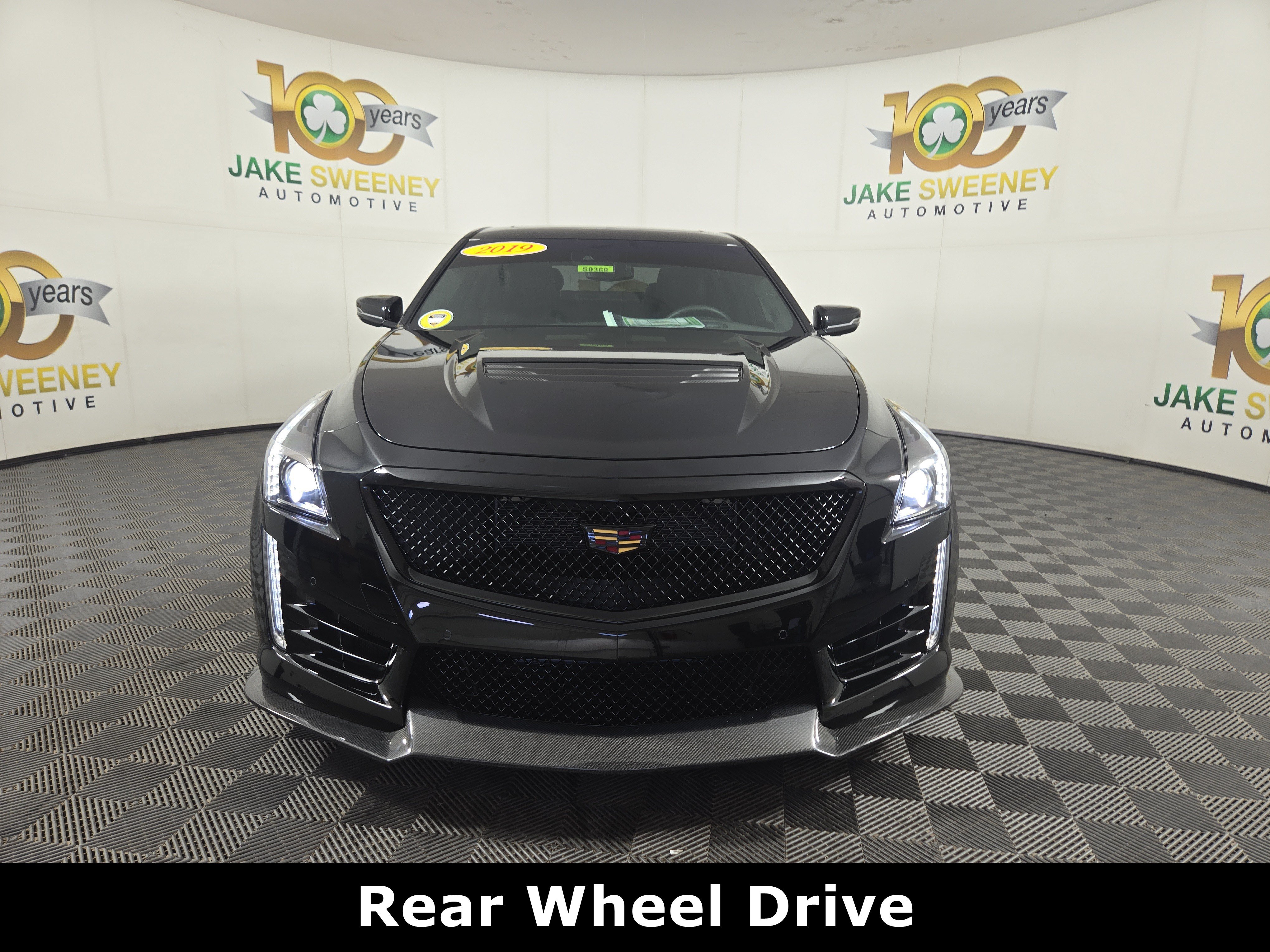 Used 2019 Cadillac CTS V w/ Carbon Fiber Package RWD image 2