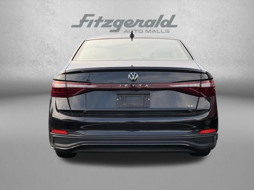 Used 2025 Volkswagen Jetta SE FWD image 5
