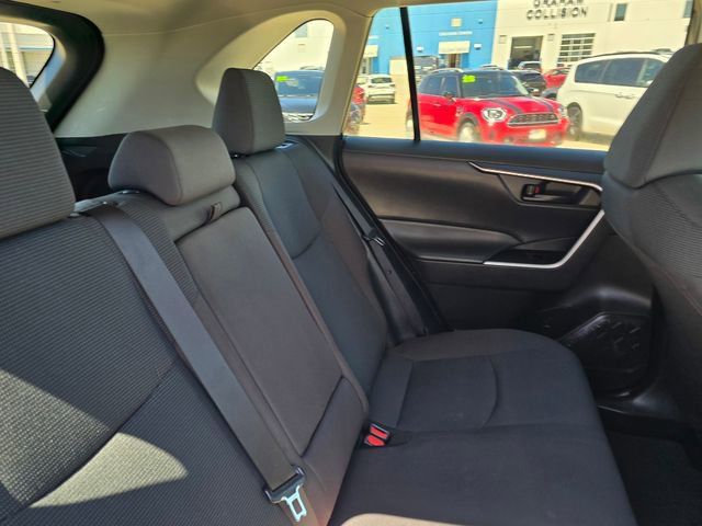 Used 2023 Toyota RAV4 LE AWD/4WD image 21
