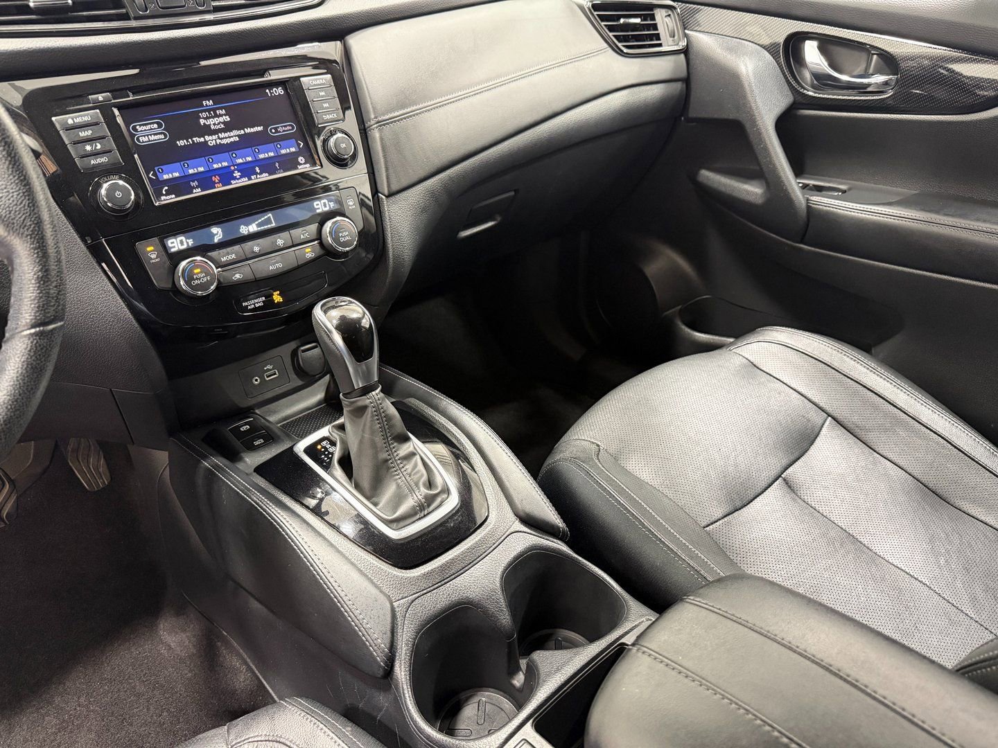 Used 2020 Nissan Rogue SL image 12