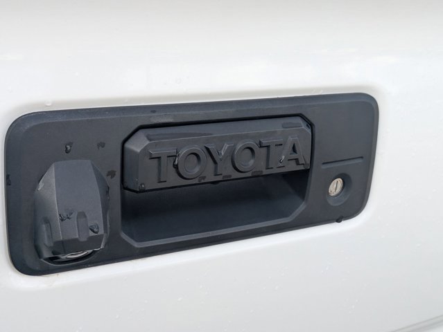 Used 2017 Toyota Tacoma SR5 w/ Tow Package image 28