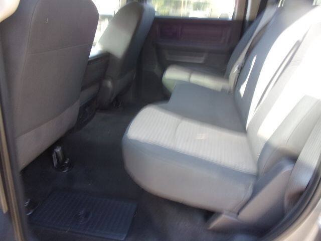 Used 2012 RAM 1500 Express w/ ST Popular Equipment Group AWD/4WD image 11