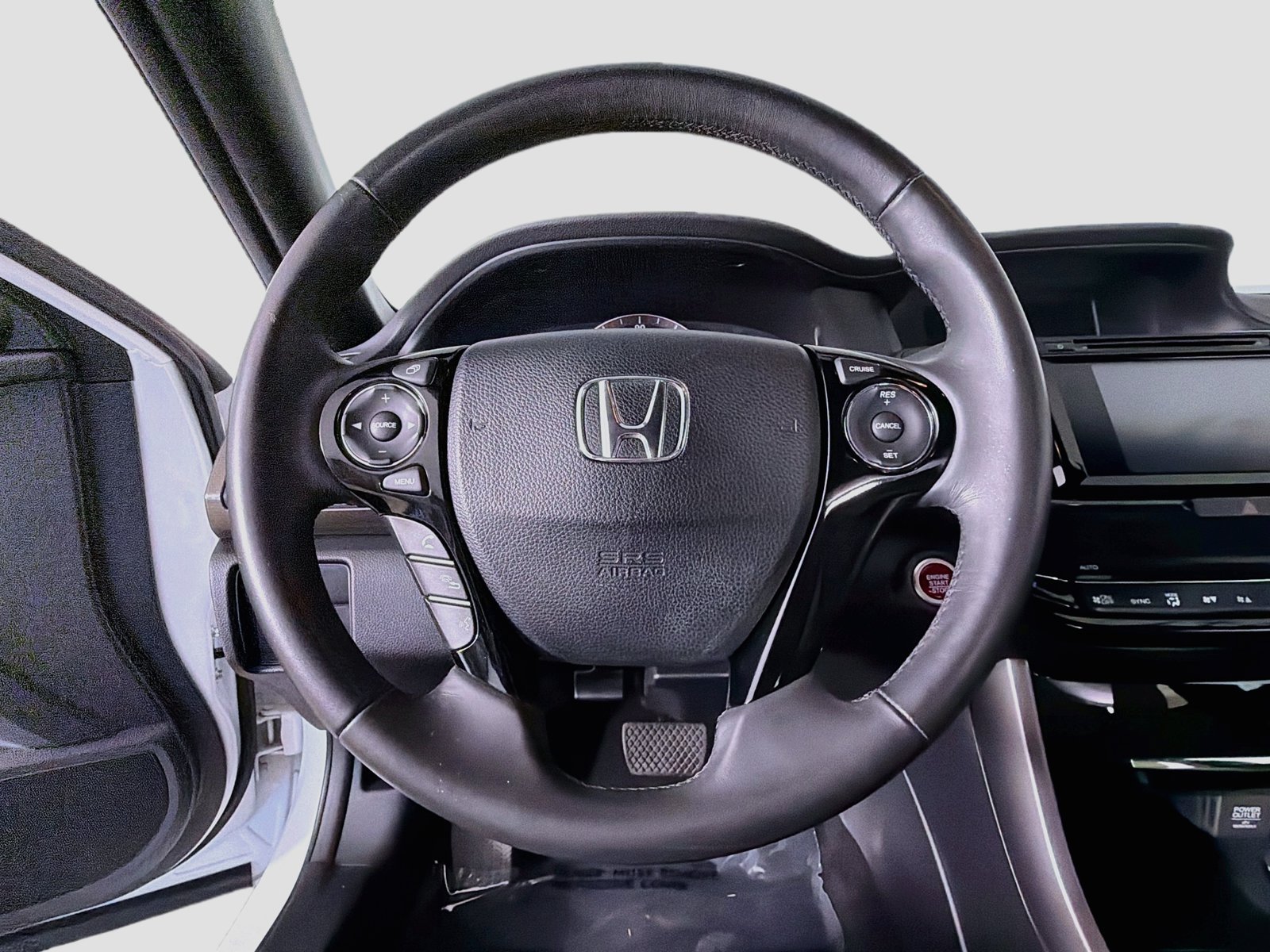 Used 2017 Honda Accord EX-L image 11