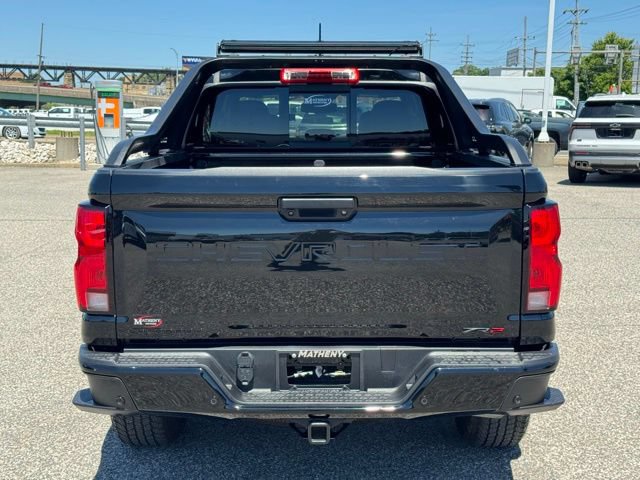 Certified 2025 Chevrolet Colorado Z71 w/ Midnight Edition AWD/4WD image 5