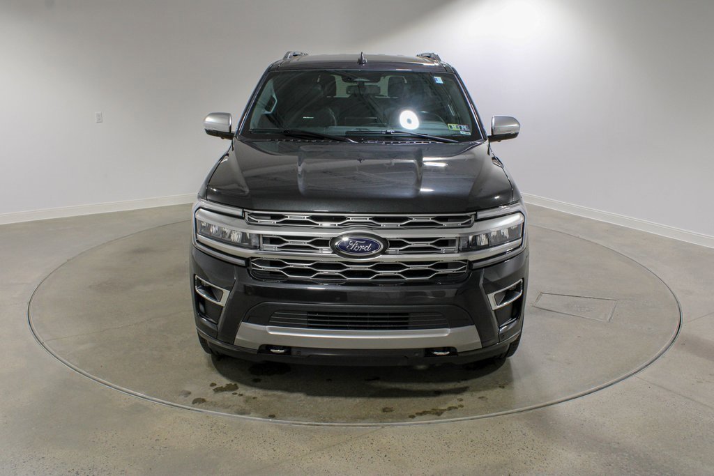 Used 2023 Ford Expedition Platinum image 2