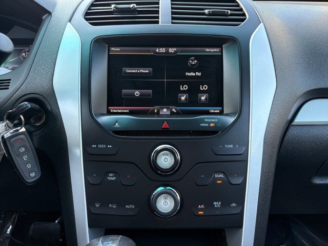 Used 2015 Ford Explorer XLT w/ Equipment Group 202A FWD image 6