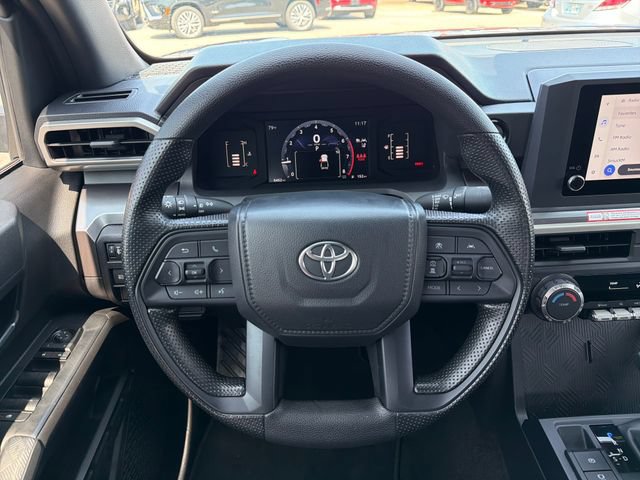 Used 2025 Toyota Tacoma SR5 AWD/4WD image 10