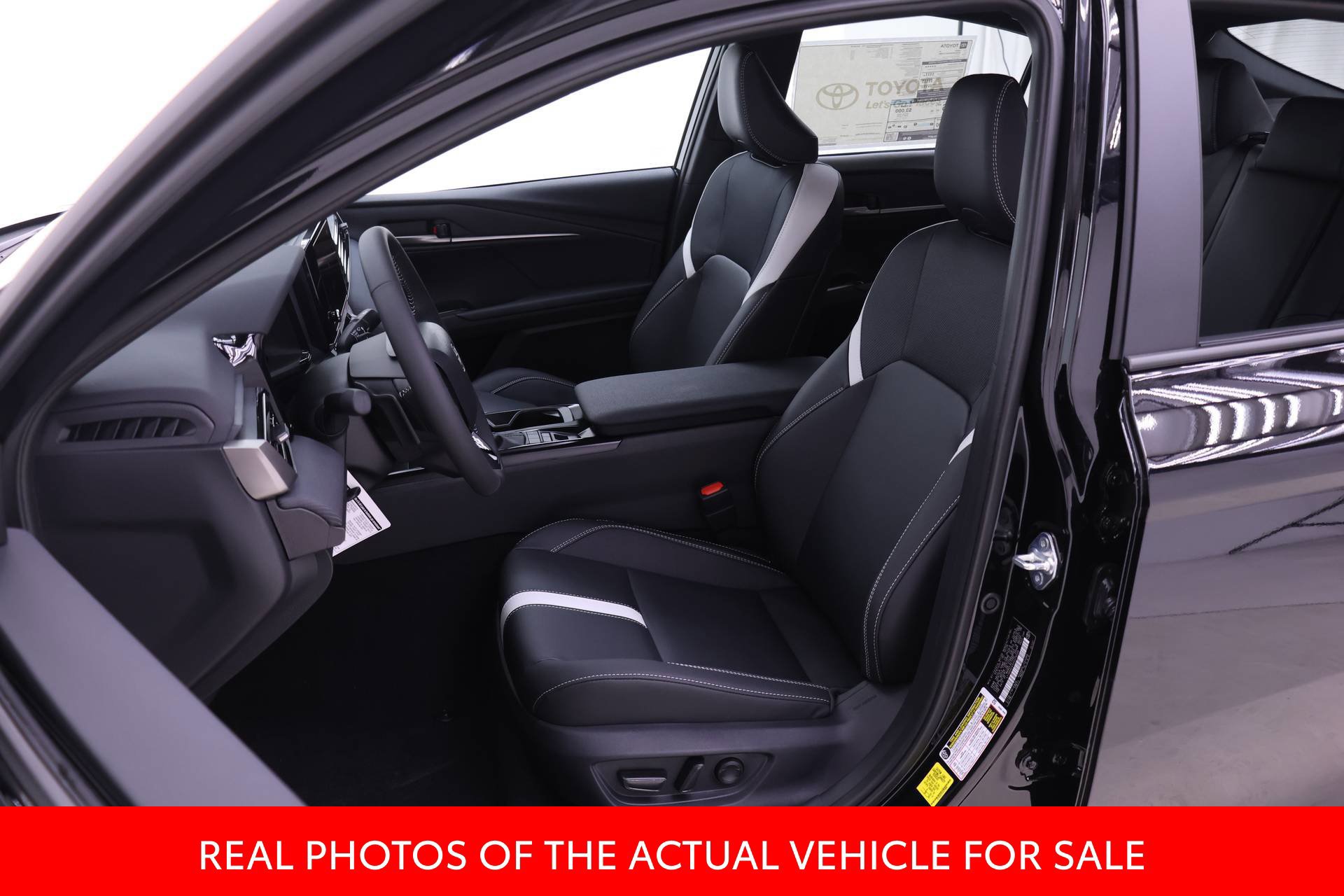 New 2027 Toyota Camry SE FWD image 4