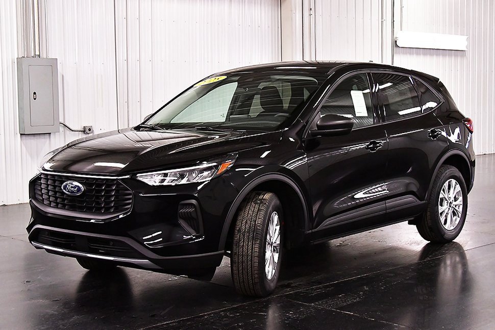 New 2025 Ford Escape Active w/ Cold Weather Package image 3