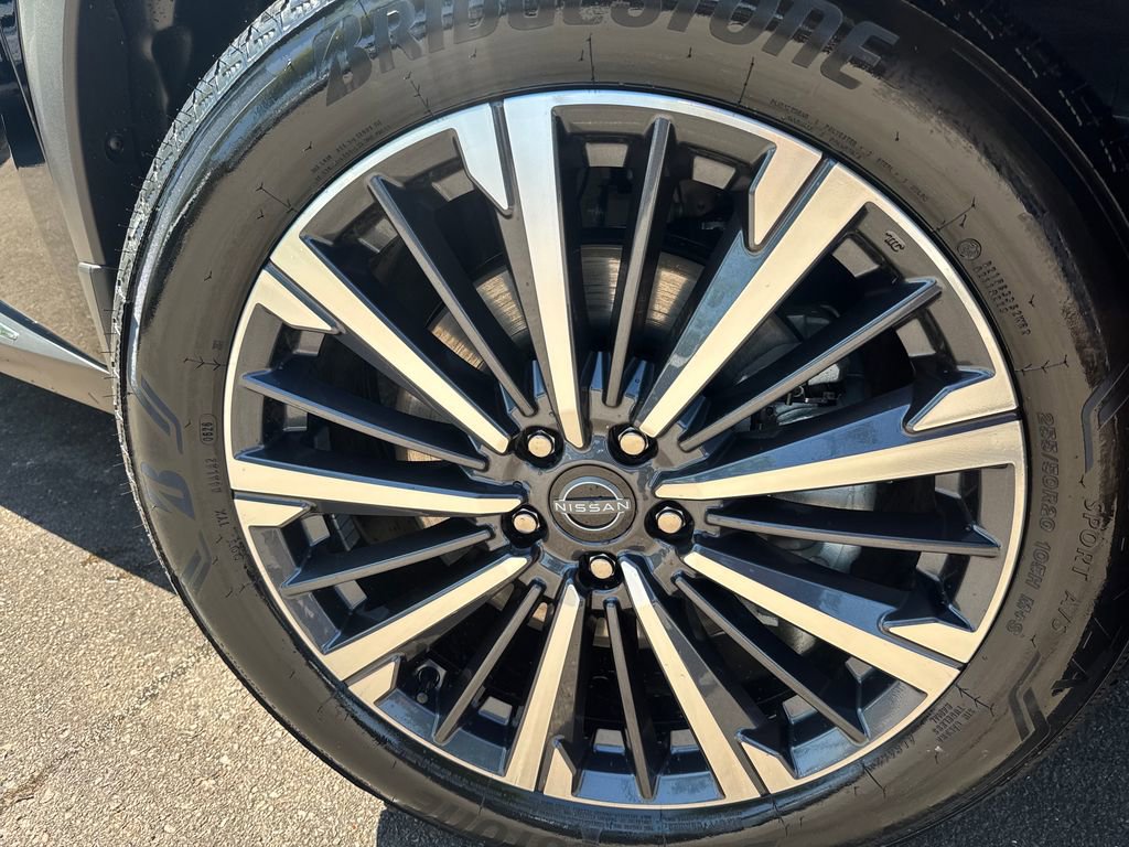 Used 2026 Nissan Pathfinder Platinum AWD/4WD image 38