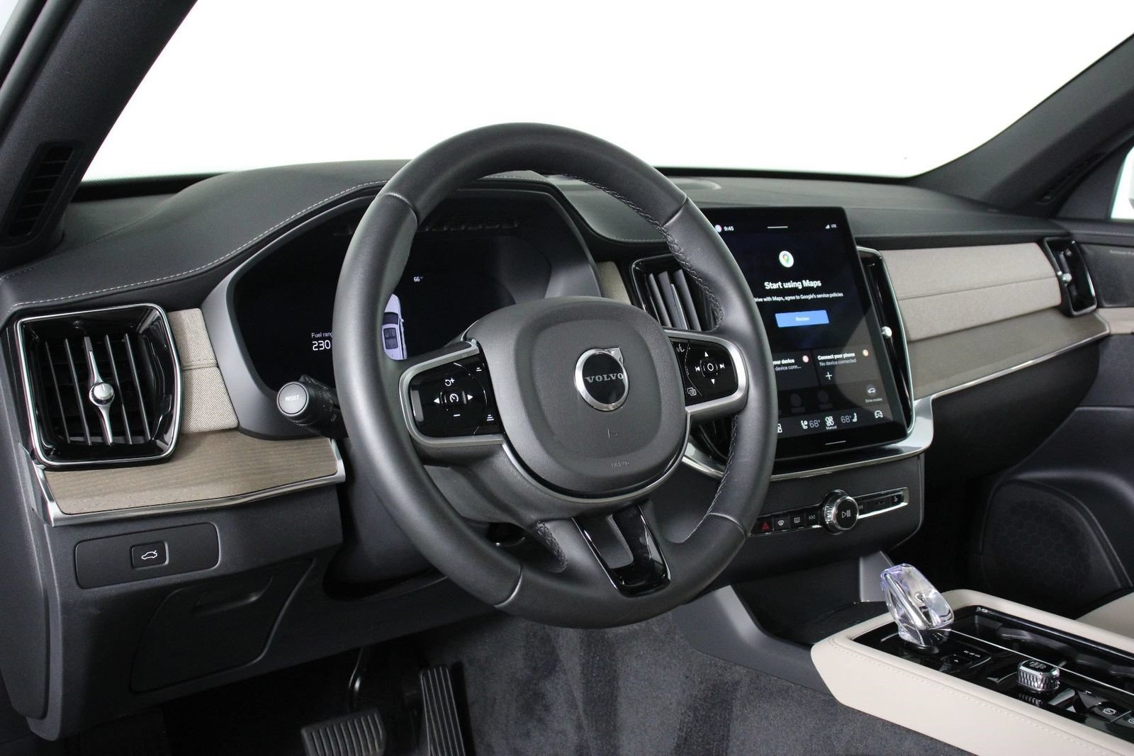 Certified 2026 Volvo XC90 B6 Plus AWD/4WD image 14