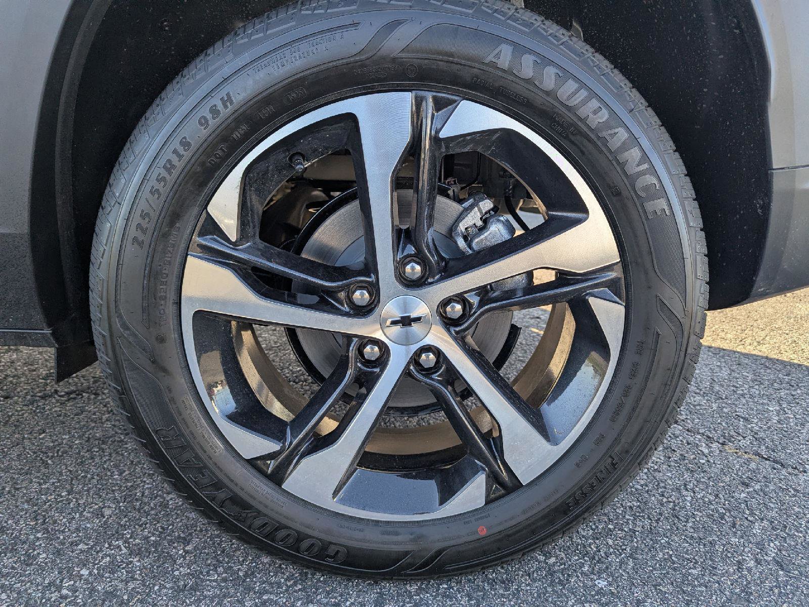 New 2026 Chevrolet Trax RS image 16