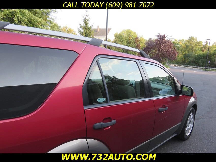 Used 2005 Ford Freestyle SE image 33