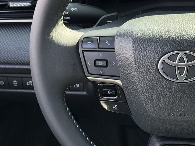 Certified 2025 Toyota Camry SE w/ Convenience Package image 14