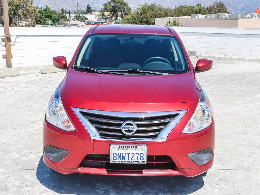 Used 2019 Nissan Versa S Plus FWD image 2