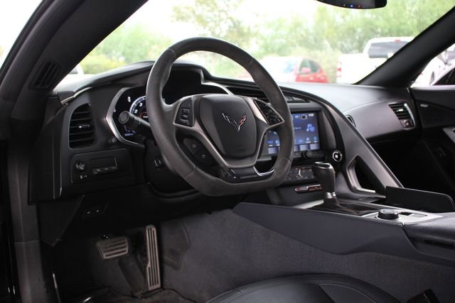 Used 2016 Chevrolet Corvette Z06 w/ 2LZ Preferred Equipment Group image 11