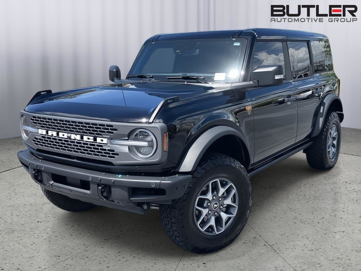 Used 2024 Ford Bronco Badlands image 1