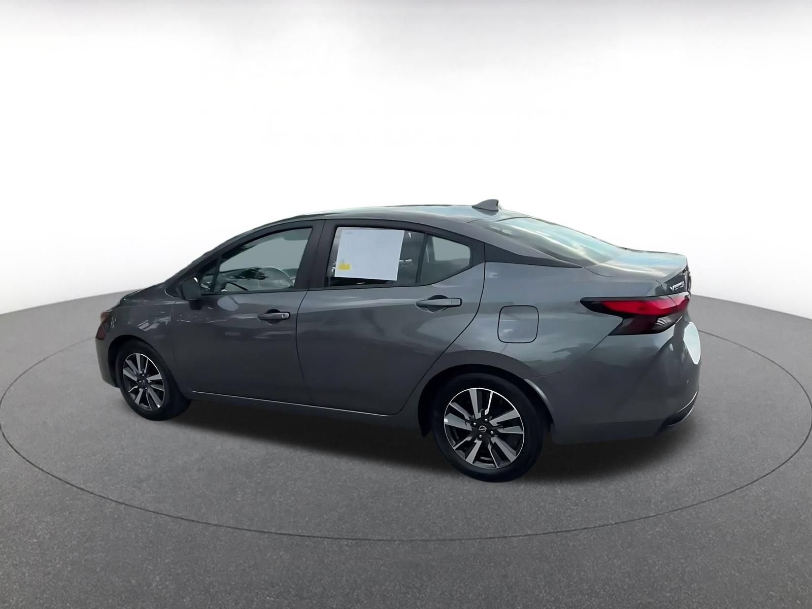 Used 2025 Nissan Versa SV FWD image 10