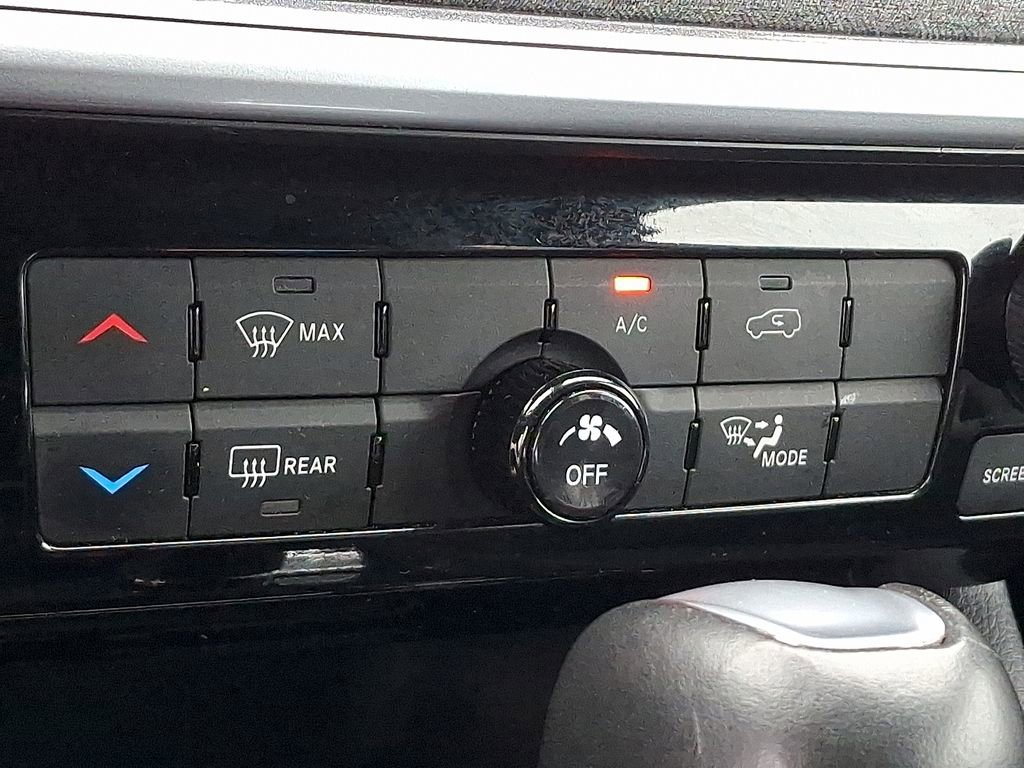 Used 2024 Jeep Compass Latitude image 15