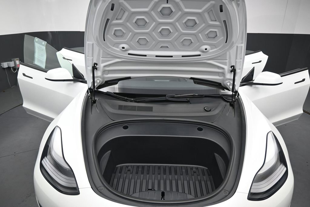 Used 2023 Tesla Model 3 Standard Range RWD image 40