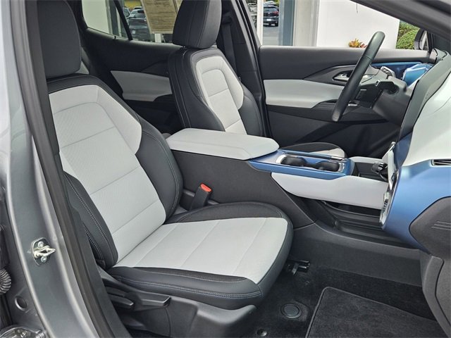 Used 2024 Chevrolet Equinox EV LT image 17