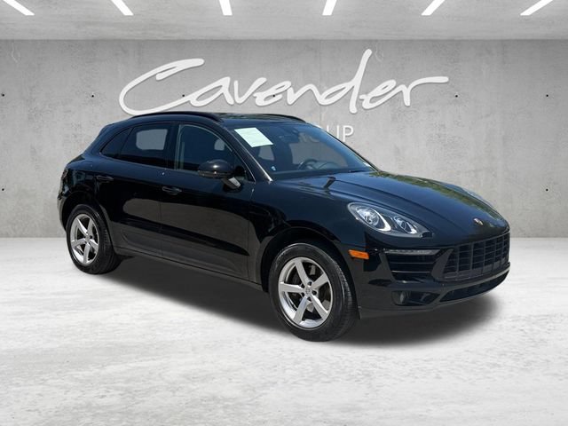 Used 2018 Porsche Macan AWD/4WD image 8