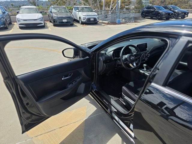 Used 2025 Nissan Sentra SV FWD image 35