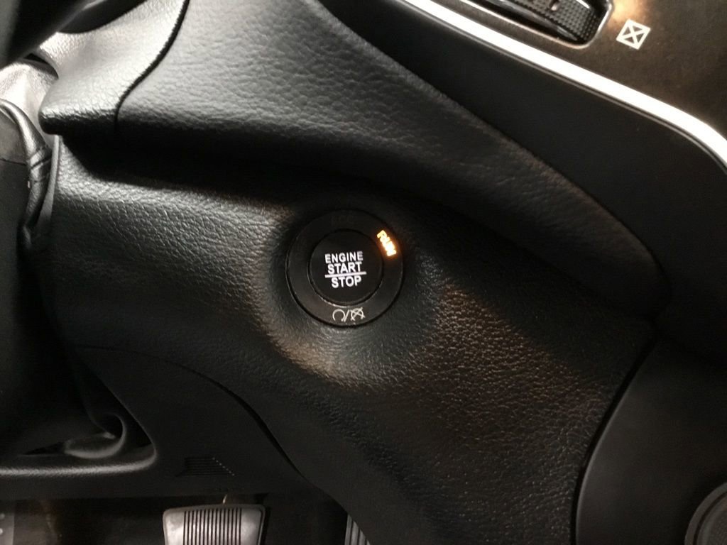 Used 2022 Jeep Cherokee Trailhawk w/ Trailer Tow Group image 25