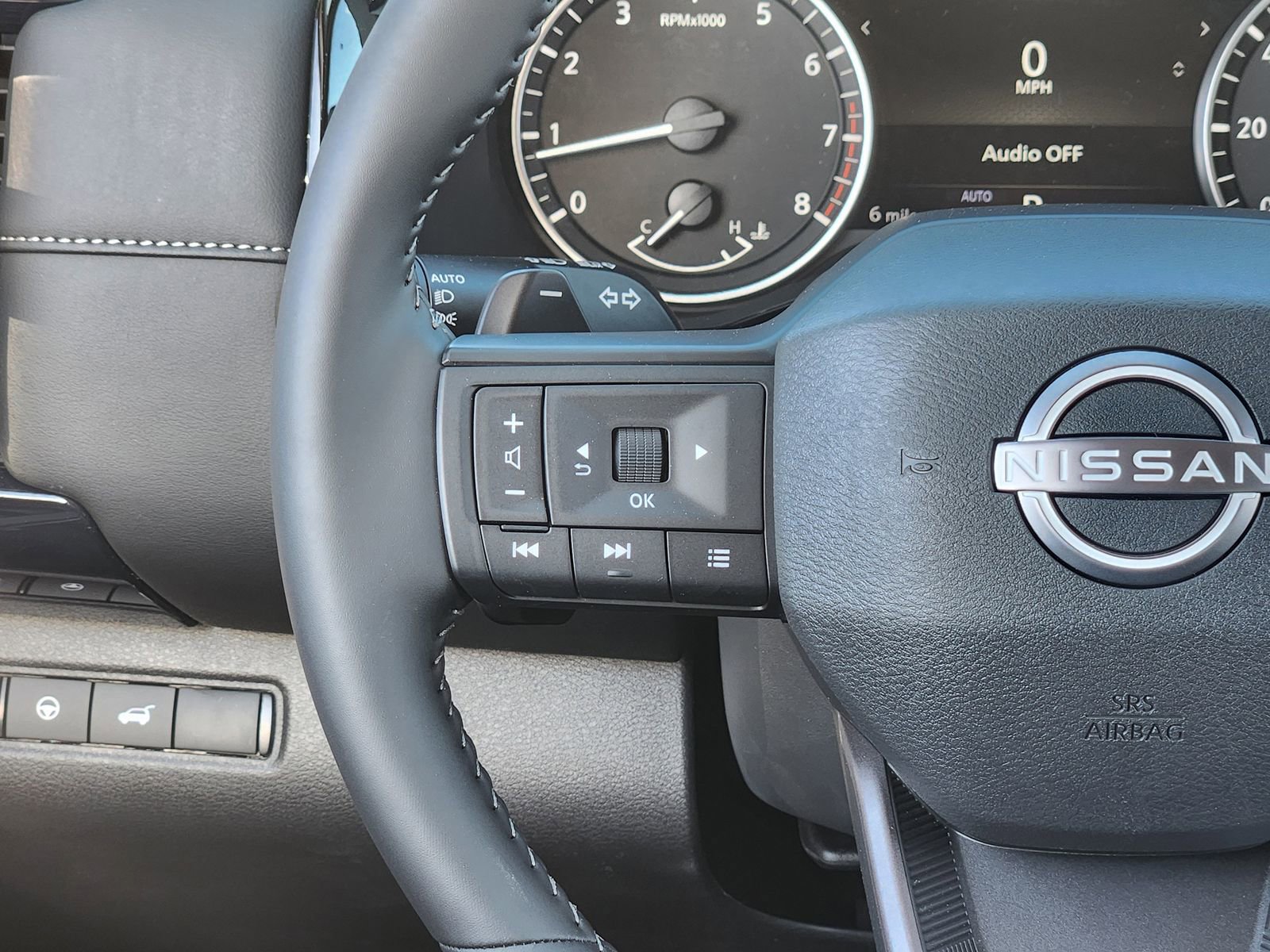 New 2026 Nissan Pathfinder SV image 23