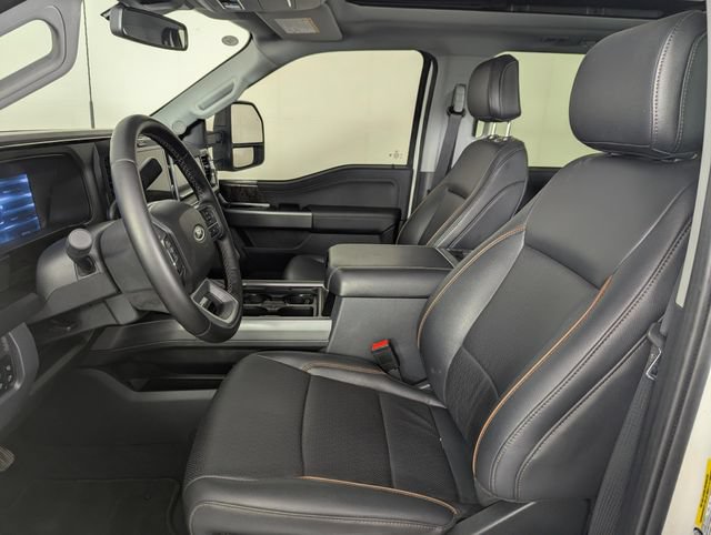 Used 2026 Ford F350 Lariat w/ Black Appearance Package AWD/4WD image 9