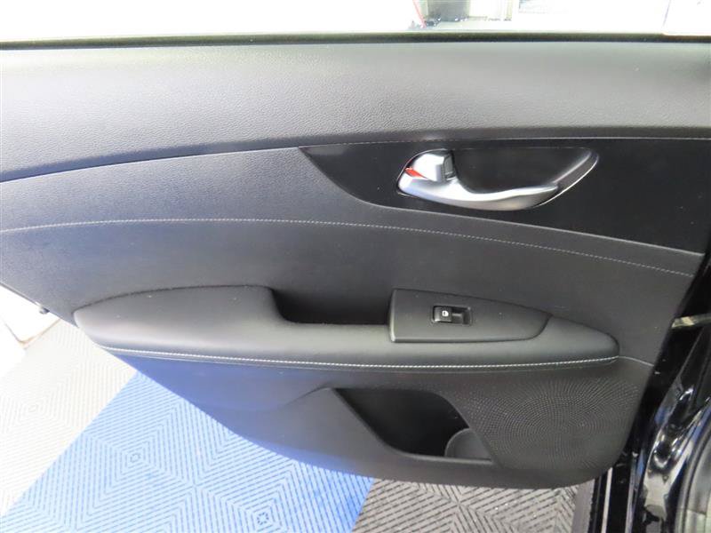 Used 2023 Kia Forte GT-Line FWD image 29