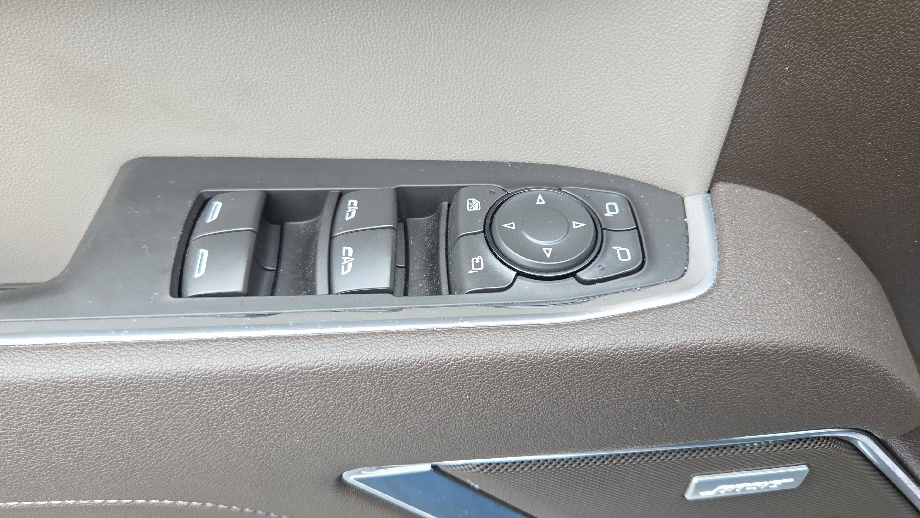 Used 2026 GMC Sierra 1500 SLT w/ SLT Premium Plus Package AWD/4WD image 37