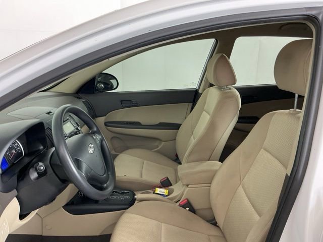 Used 2011 Hyundai Elantra GLS FWD image 13