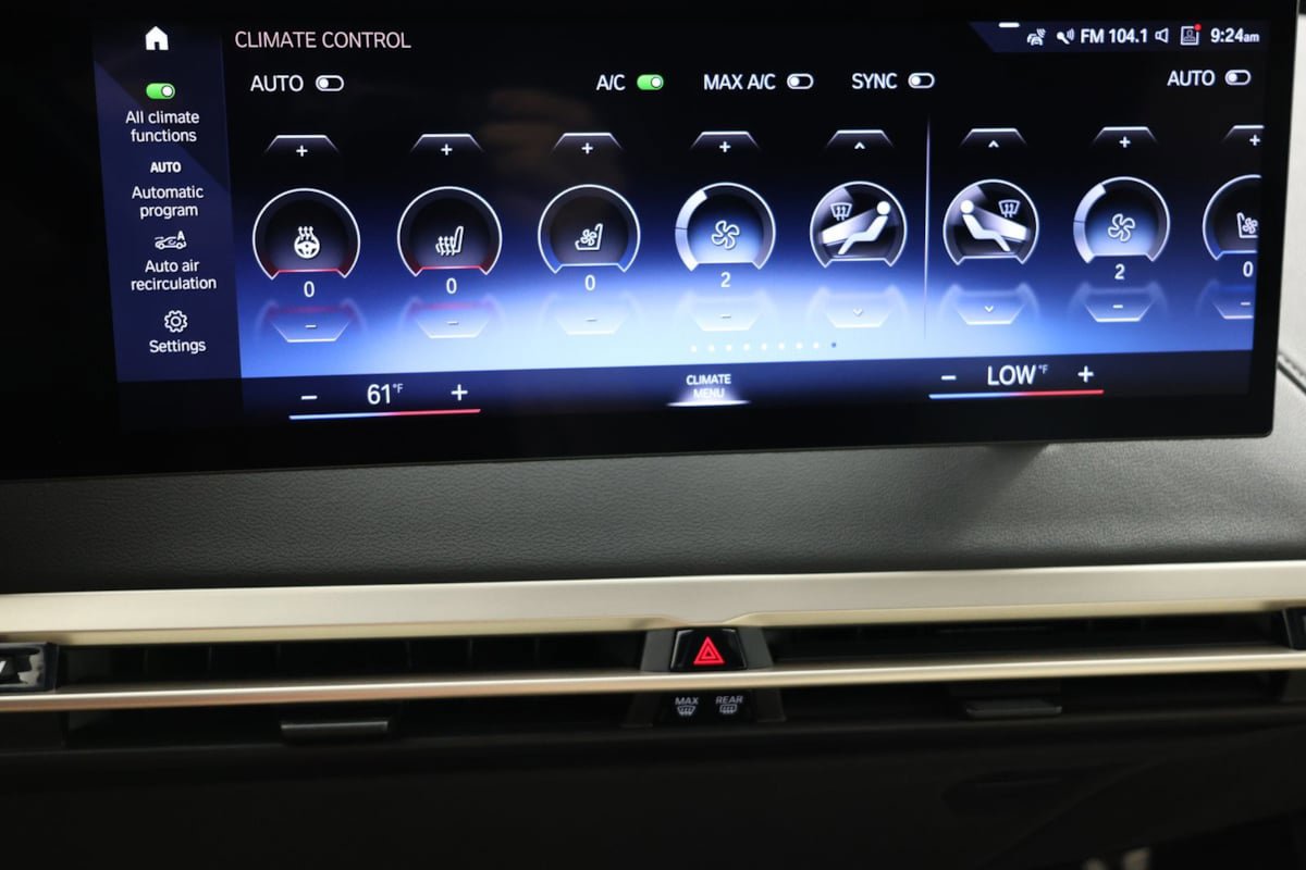Used 2023 BMW iX xDrive50 w/ Premium Package AWD/4WD image 56
