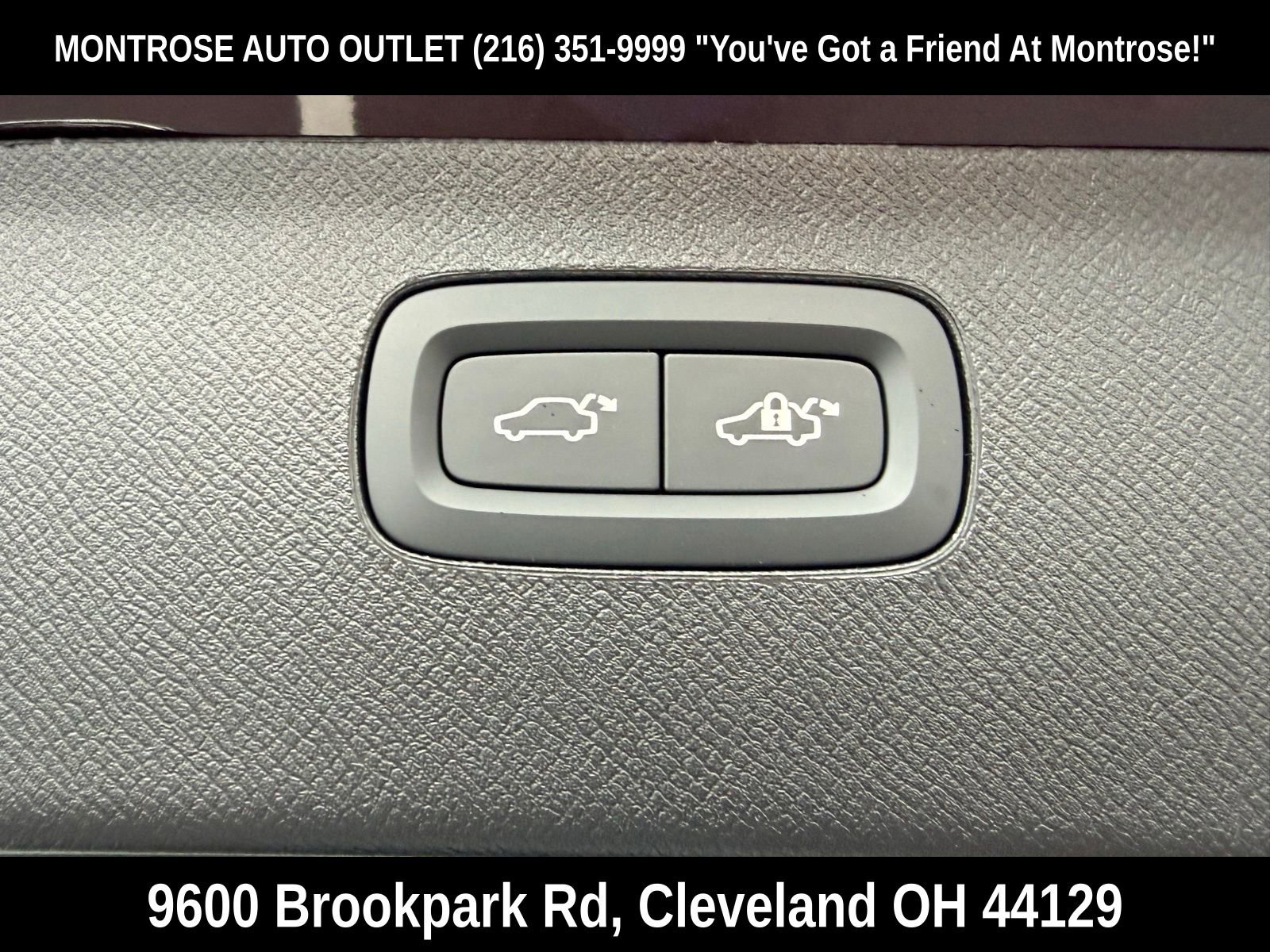 New 2026 Volvo XC90 T8 Plus w/ Protection Package Premier image 43