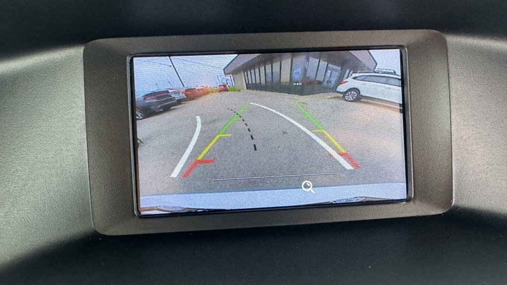 Used 2015 Ford Focus SE FWD image 19