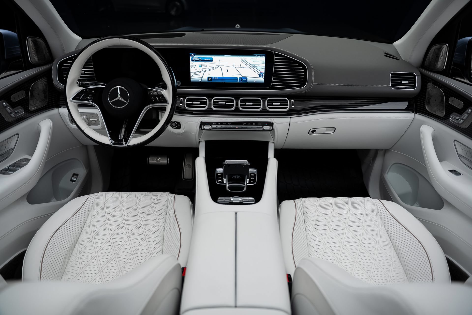 Used 2025 Mercedes-Benz Maybach GLS 600 4MATIC image 44