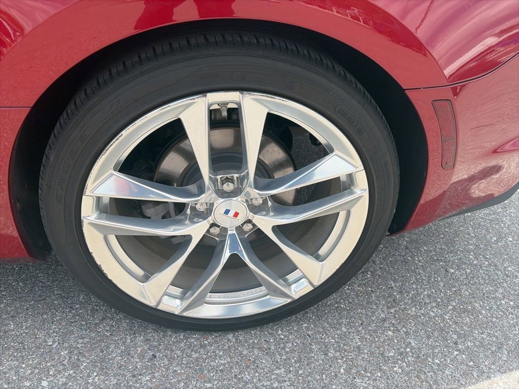 Used 2021 Chevrolet Camaro LT w/ Wild Cherry Design Package 1 RWD image 10